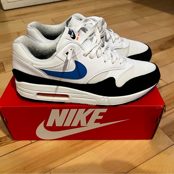 Nike Air Max - Picture 1 of 5